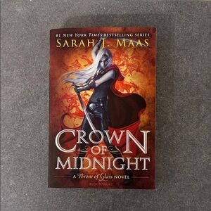 Crown of Midnight Book by Sarah J. Maas